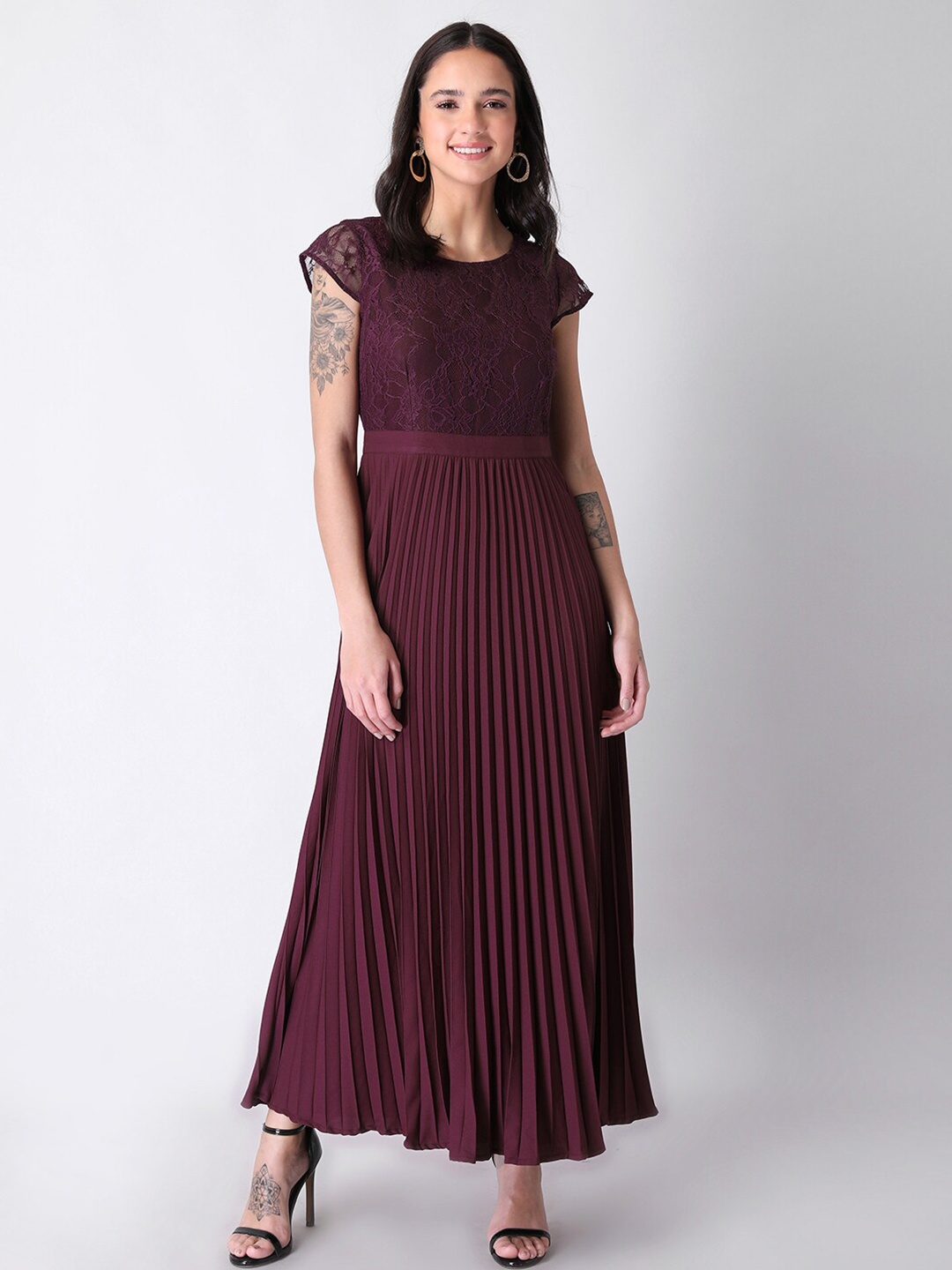 

FabAlley Women Burgundy Self Design Accordion Pleated Maxi Dress