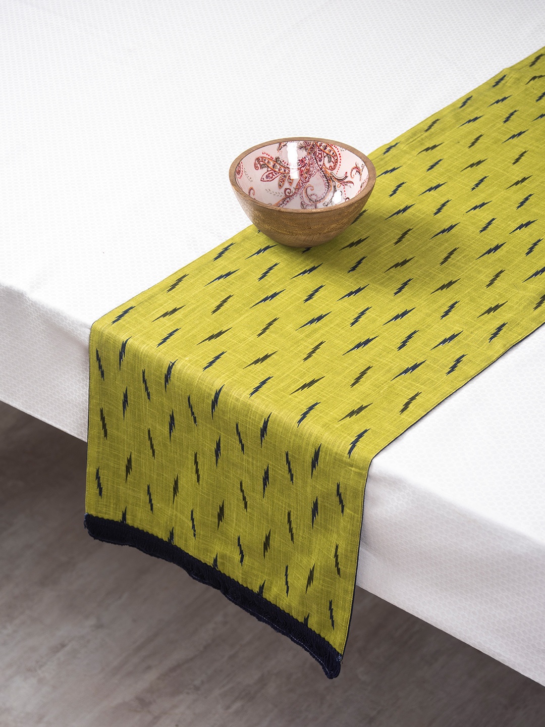

nestroots Green & Black Printed Table Runner