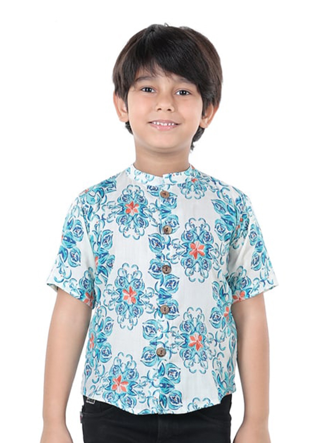 

Cutiekins Boys Off-White & Blue Comfort Ethnic Motifs Print Casual Shirt