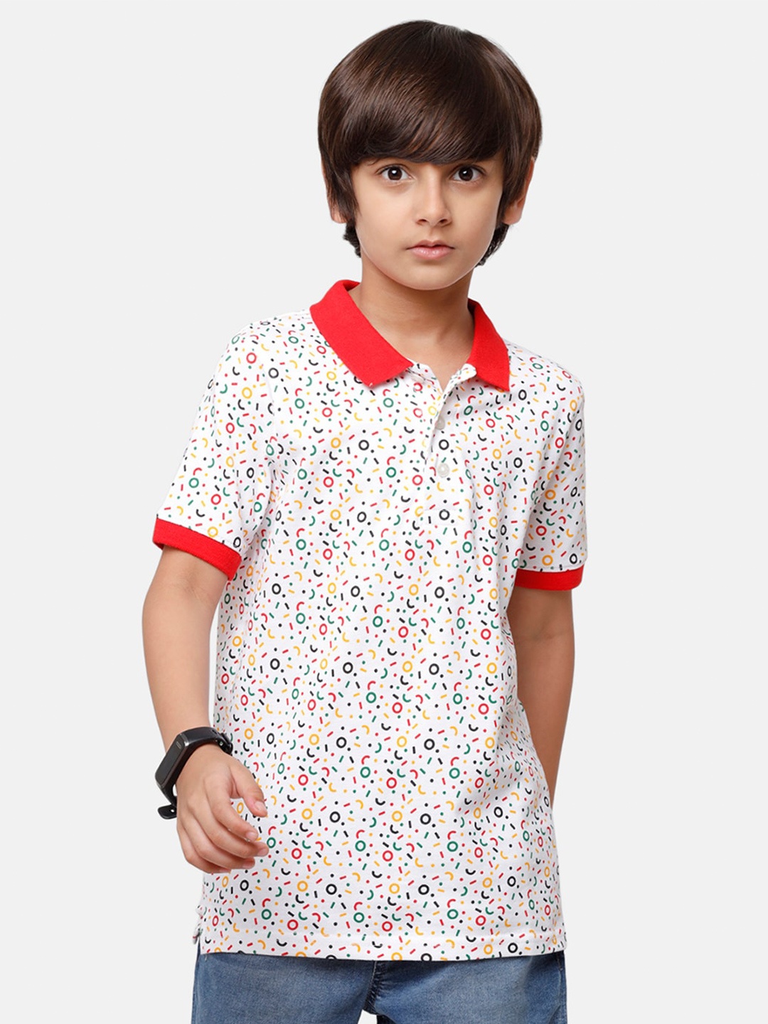 

PIPIN Boys White & Yellow Geometric Print Pure Cotton Polo Collar T-shirt