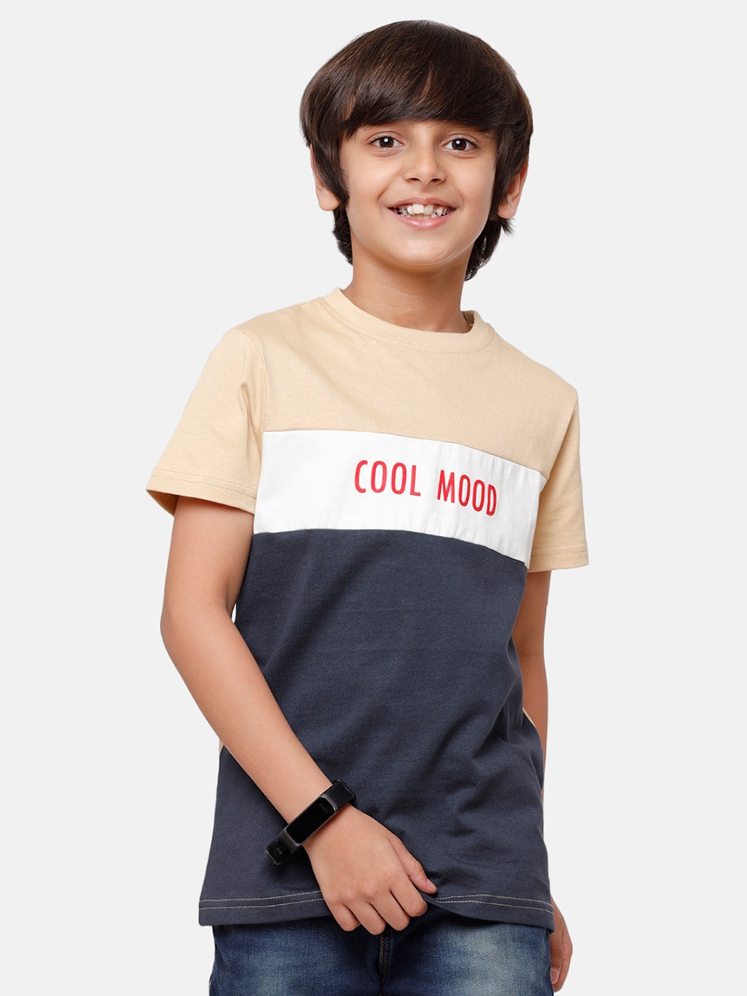 

PIPIN Boys Beige & Navy Blue Colourblocked Pure Cotton T-shirt
