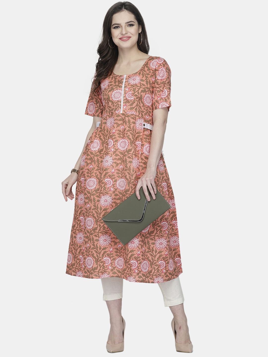 

Sayesha Women Brown & White Floral Printed Cotton Kurta