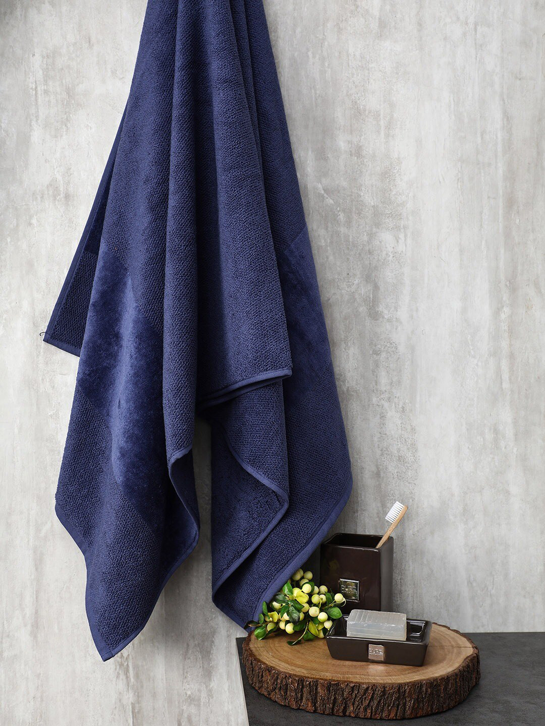 

Pure Home and Living Blue Combed 550 GSM Cotton Bath Towel