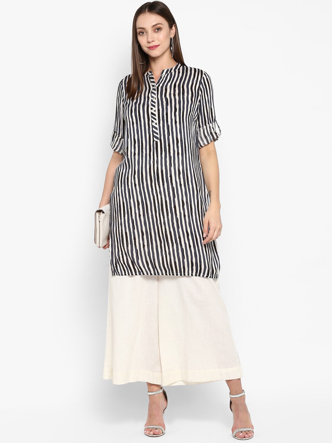 

Antaran Black & White Striped Kurti