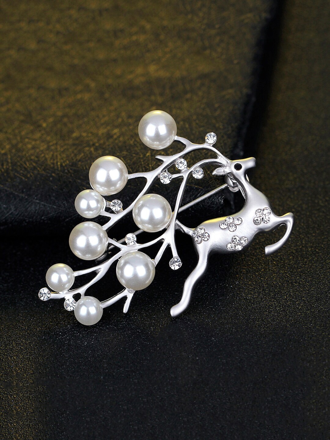 

Yellow Chimes Women Silver-Toned Pearl & Artificial Stones Studded Deer-Design Brooch