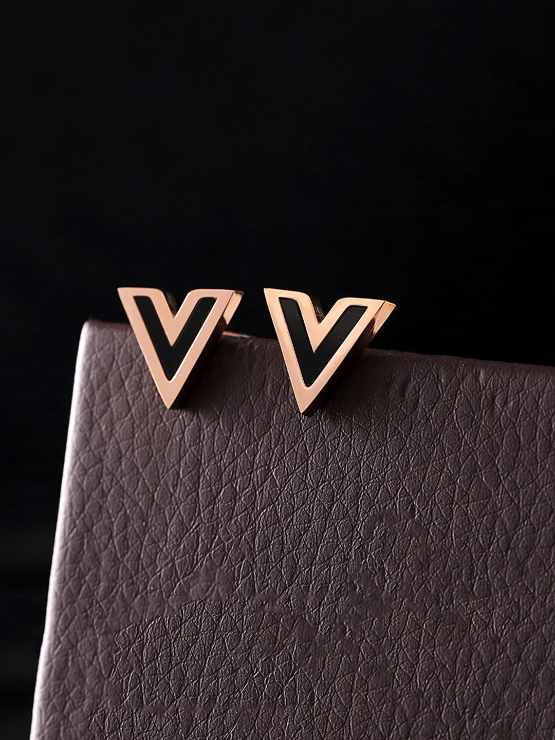

Yellow Chimes Black & Rose Gold Toned Crystals Studs Earrings