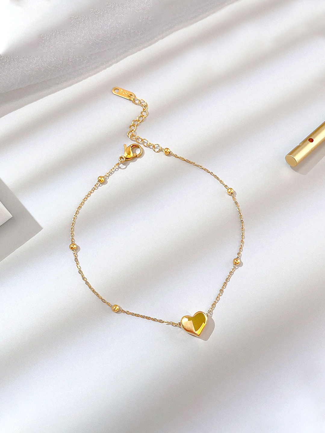 

Yellow Chimes Gold-Toned & Plated Stainless Steel Heart Charm Fashion Anklet