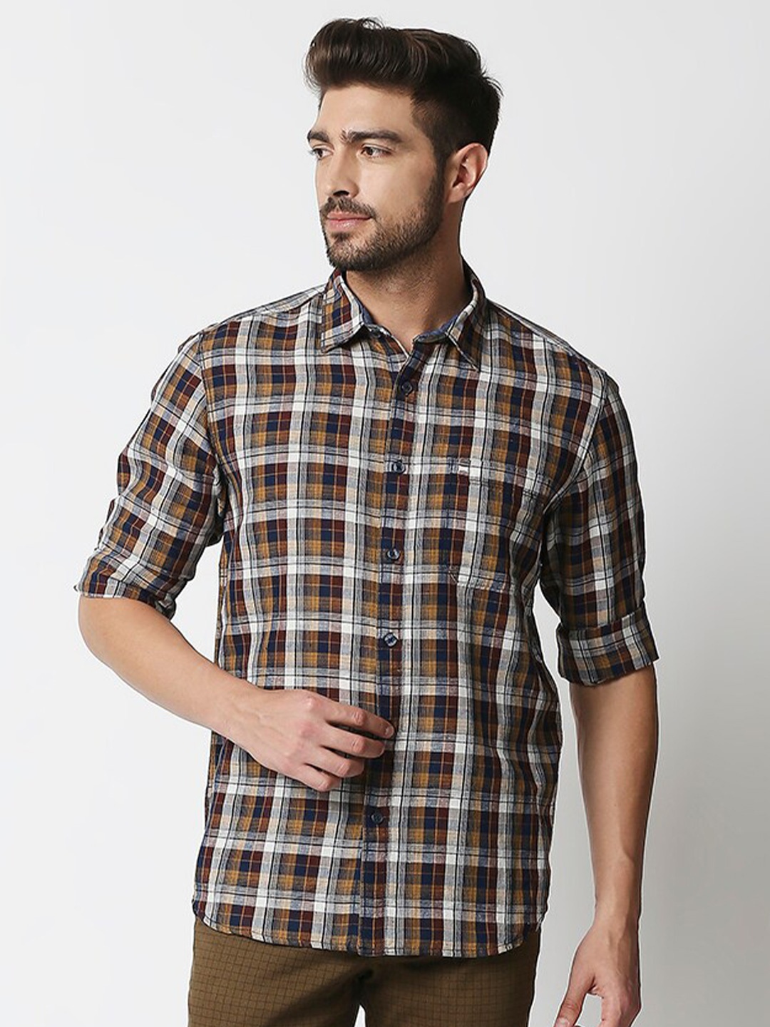 

Basics Men White & Brown Slim Fit Checked Cotton Linen Casual Shirt