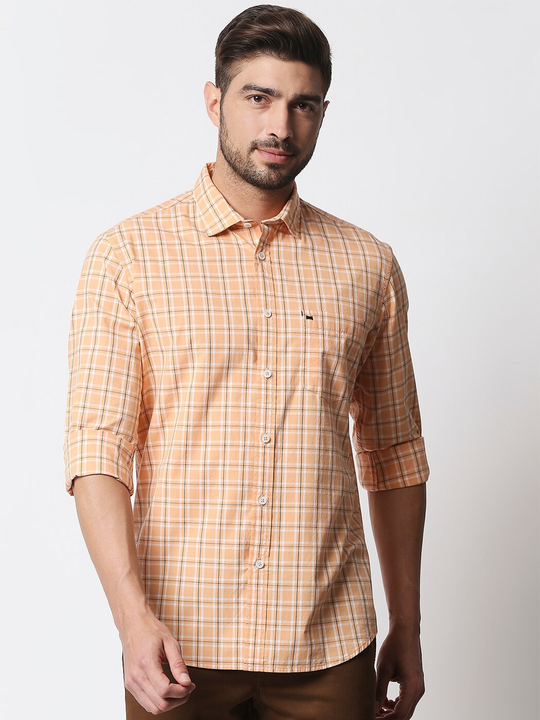 

Basics Men Peach-Coloured & White Slim Fit Checked Cotton Casual Shirt