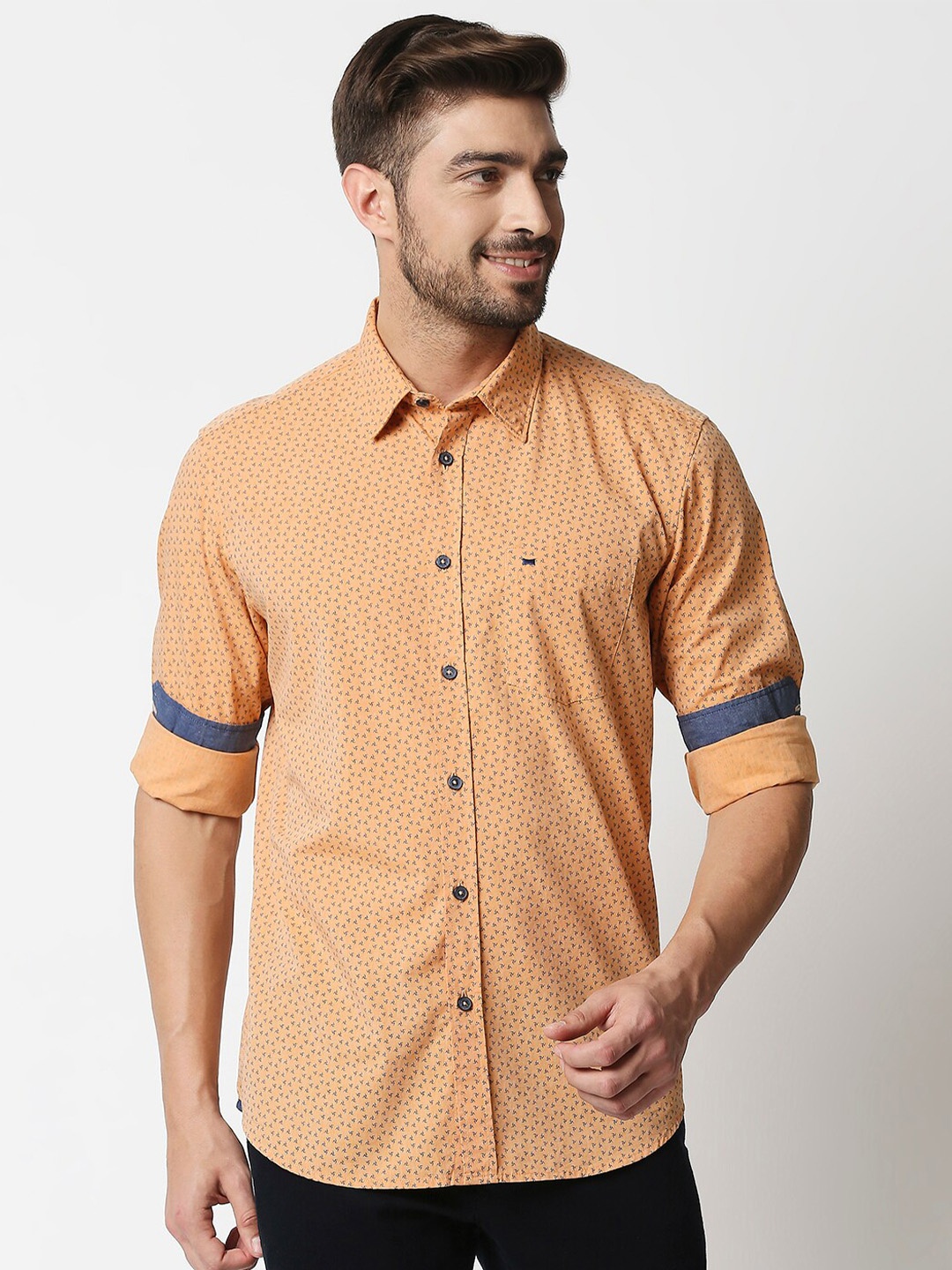 

Basics Men Orange & Navy Blue Slim-Fit Micro Ditsy Printed Cotton Casual Shirt