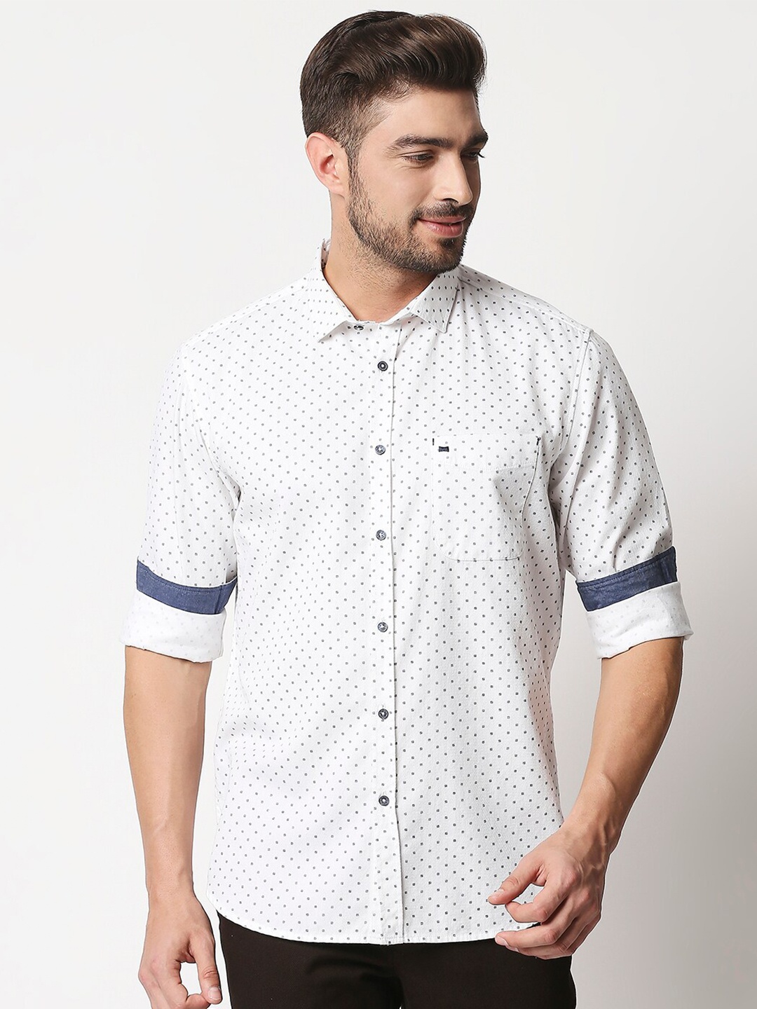 

Basics Men White & Navy Blue Slim Fit Micro Ditsy Print Cotton Casual Shirt