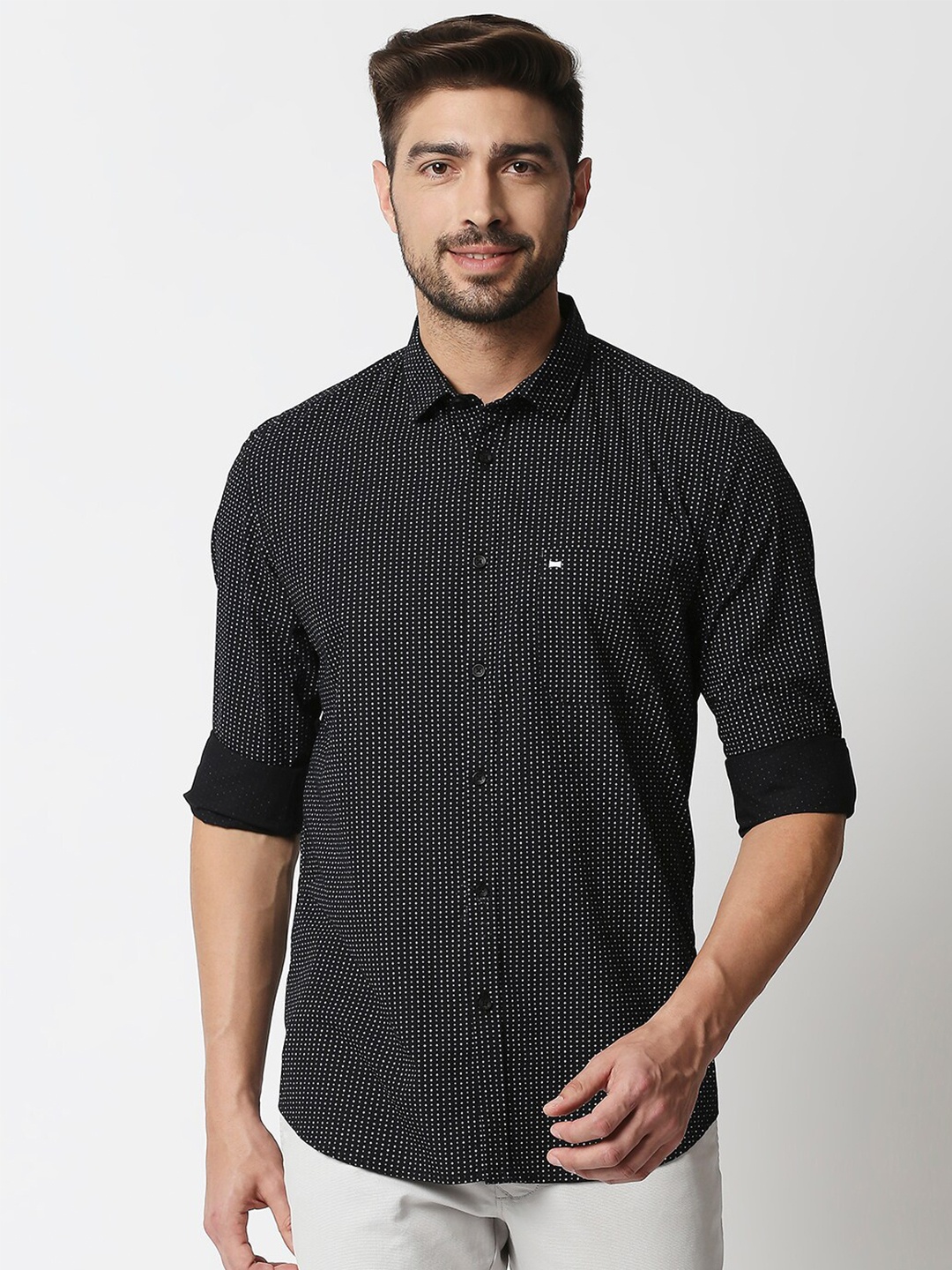 

Basics Men Black & White Slim Fit Micro Ditsy Printed Cotton Casual Shirt