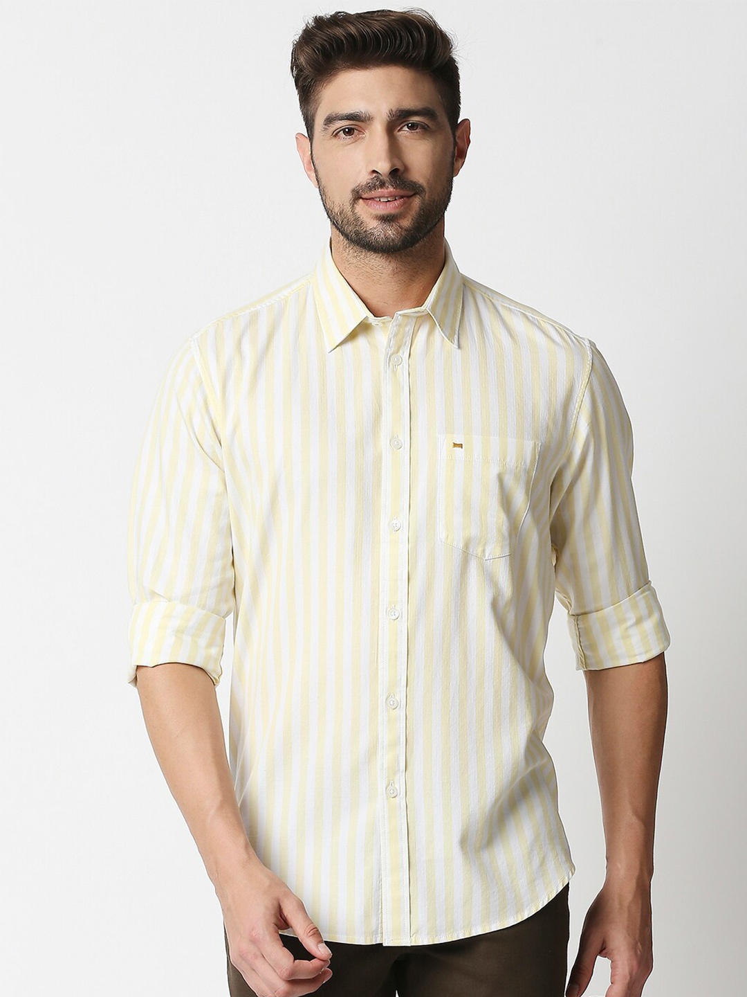 

Basics Men White & Yellow Slim Fit Striped Cotton Casual Shirt