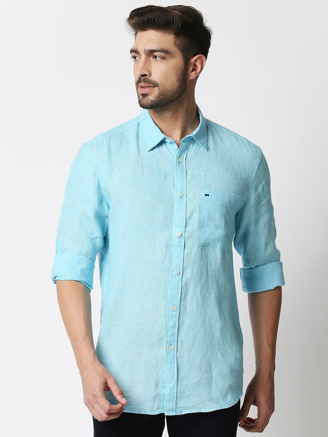 

Basics Men Blue Linen Slim Fit Solid Casual Shirt