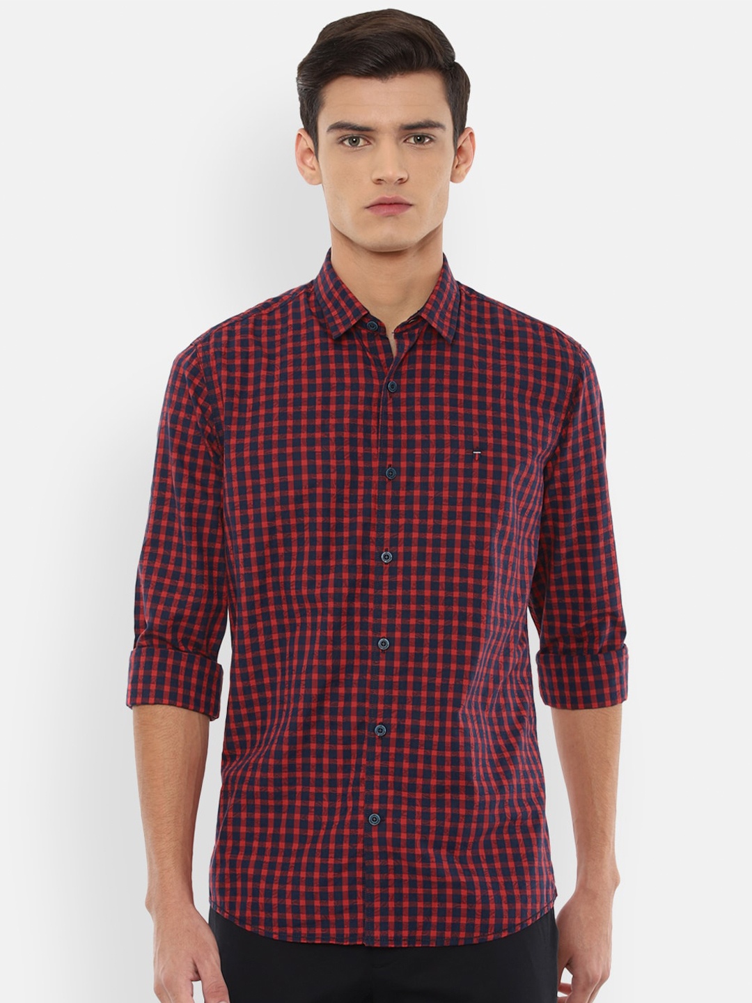 

Louis Philippe Sport Men Red & Navy Blue Cotton Slim Fit Gingham Checks Casual Shirt