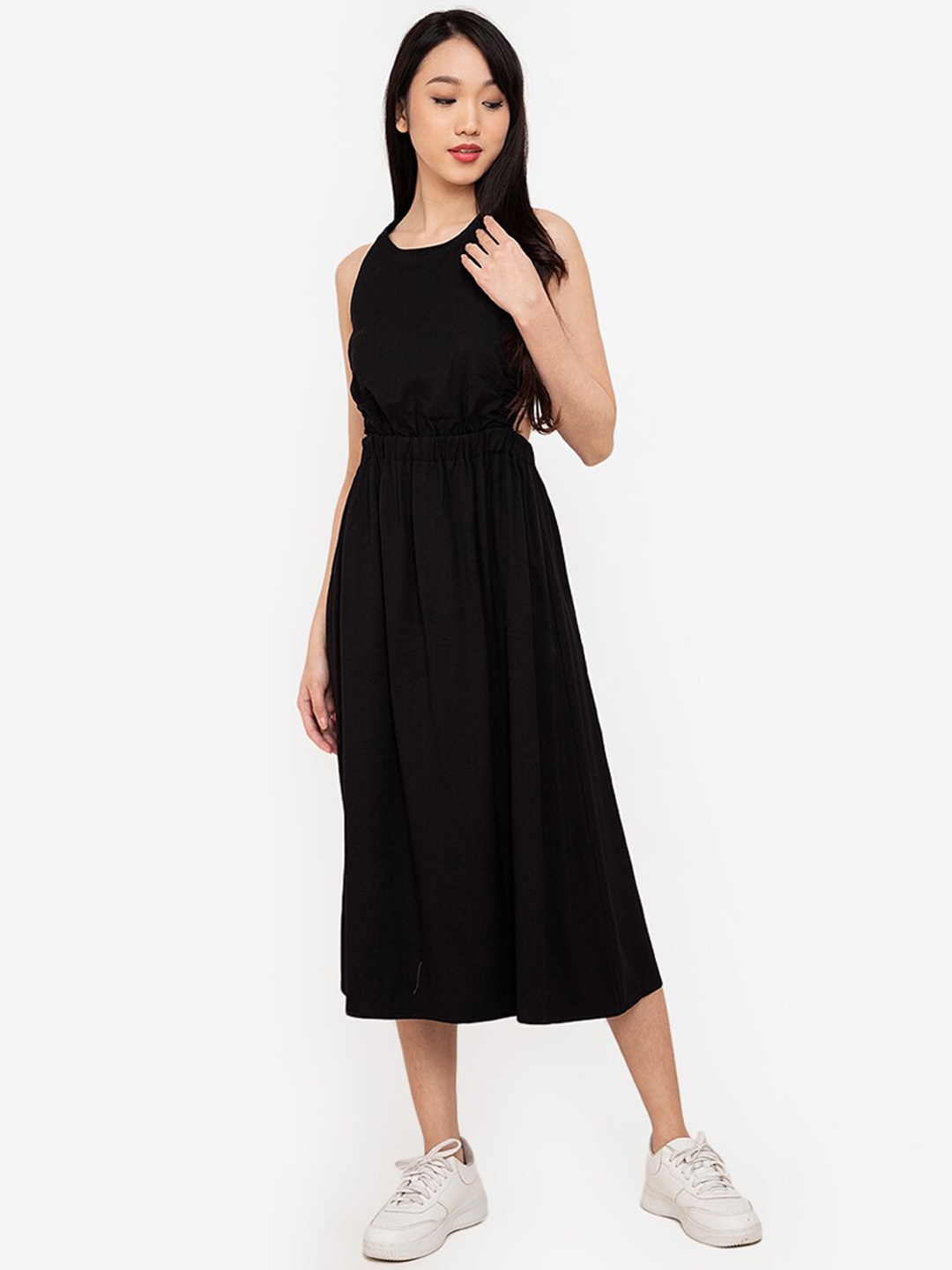 

ZALORA BASICS Black Solid Cross Back A-line Dress