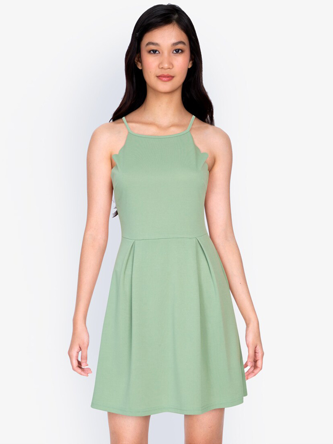 

ZALORA BASICS Green Scallop Detail Pleated Dress