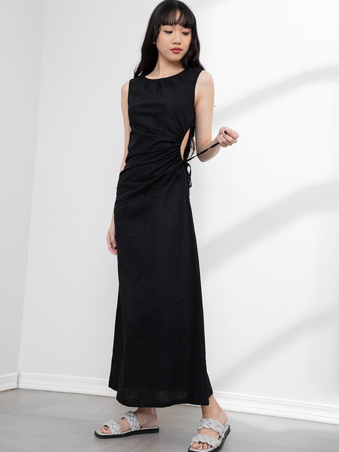 

ORIGIN BY ZALORA Black Pure Linen Cut Out Maxi Dress
