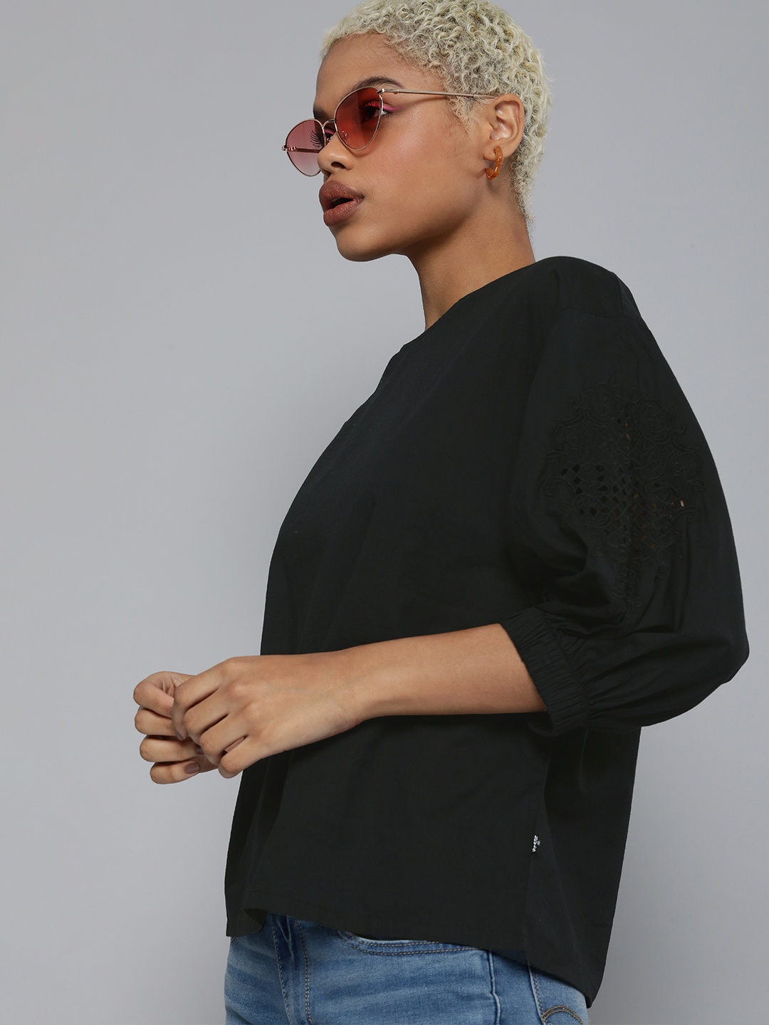 

Levis Women Black Solid Boat-Neck Puff-Sleeve Pure Cotton Regular Top