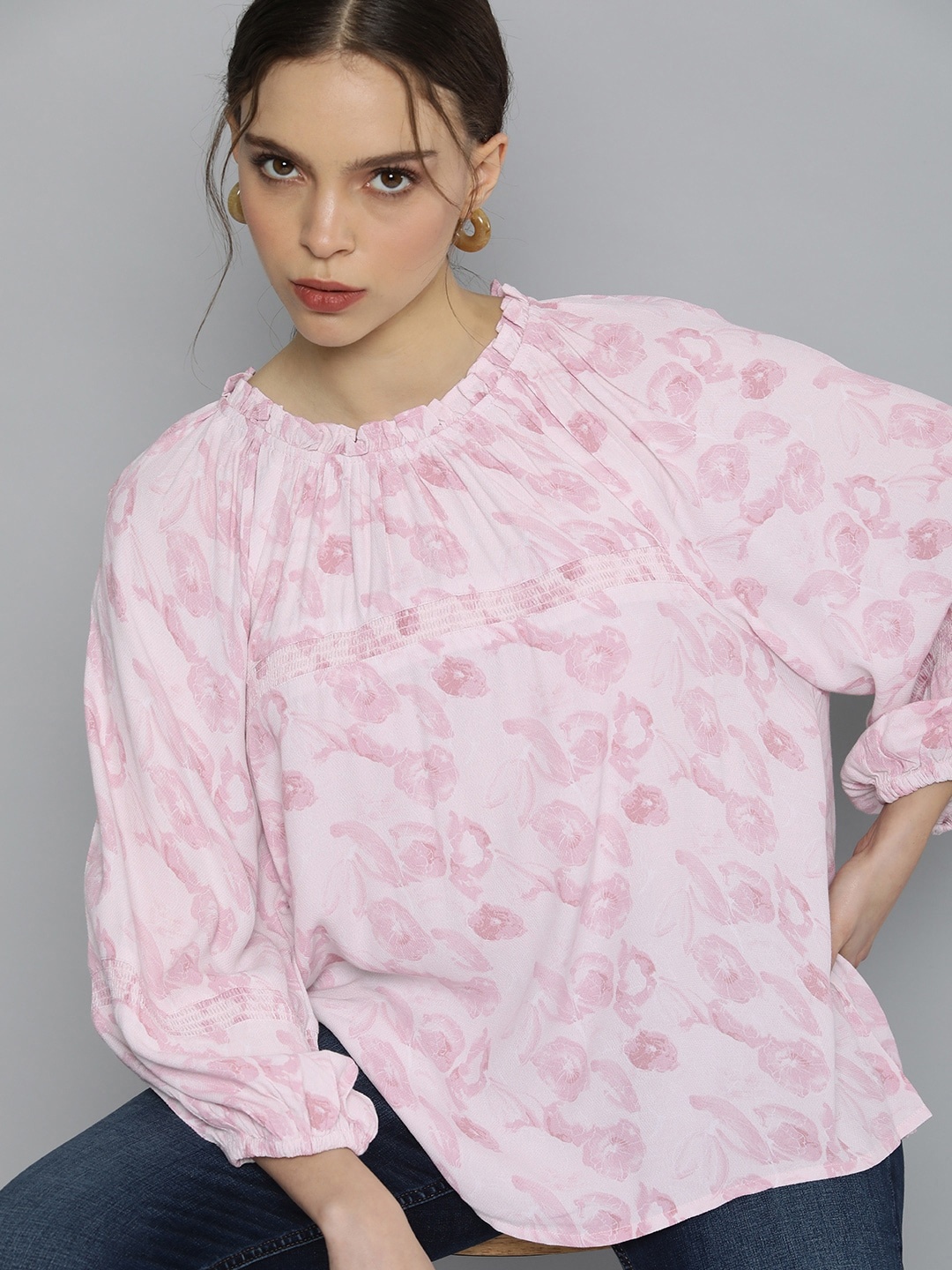 

Levis Pink Floral Print Boxy Top