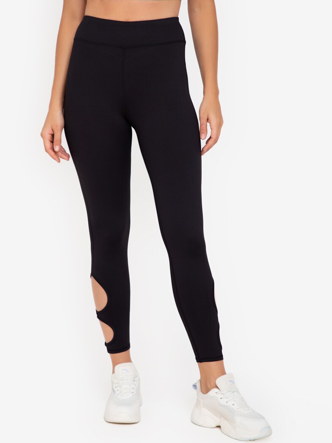 

ZALORA ACTIVE Women Black Solid Cut Out Detail Tights