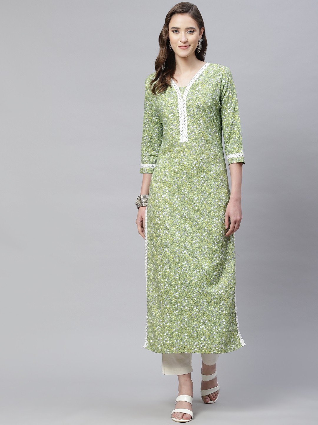 

mokshi Women Green Floral Kurta