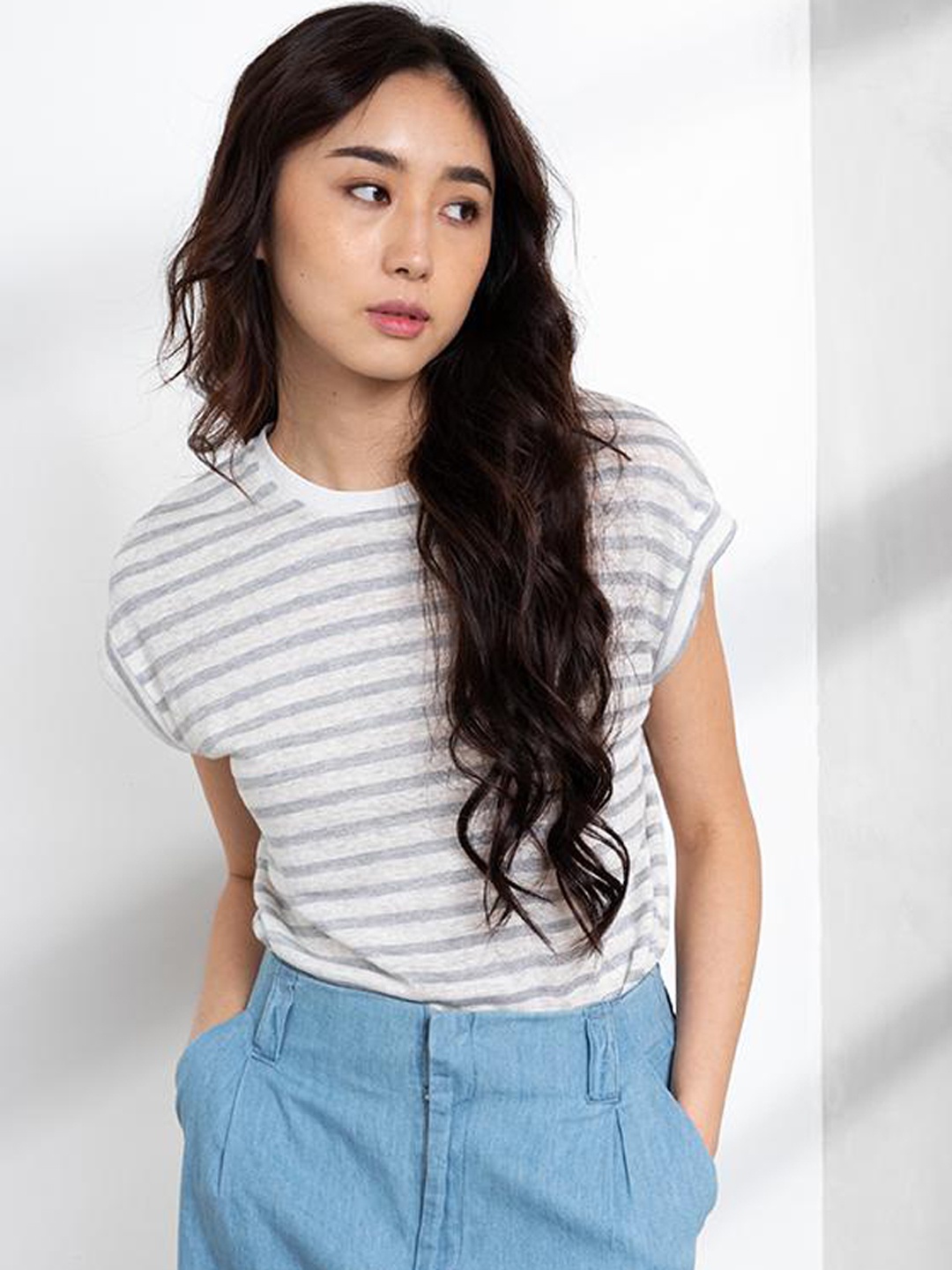 

ORIGIN BY ZALORA White & Maroon Striped Oversized Extended Sleeves Linen Top