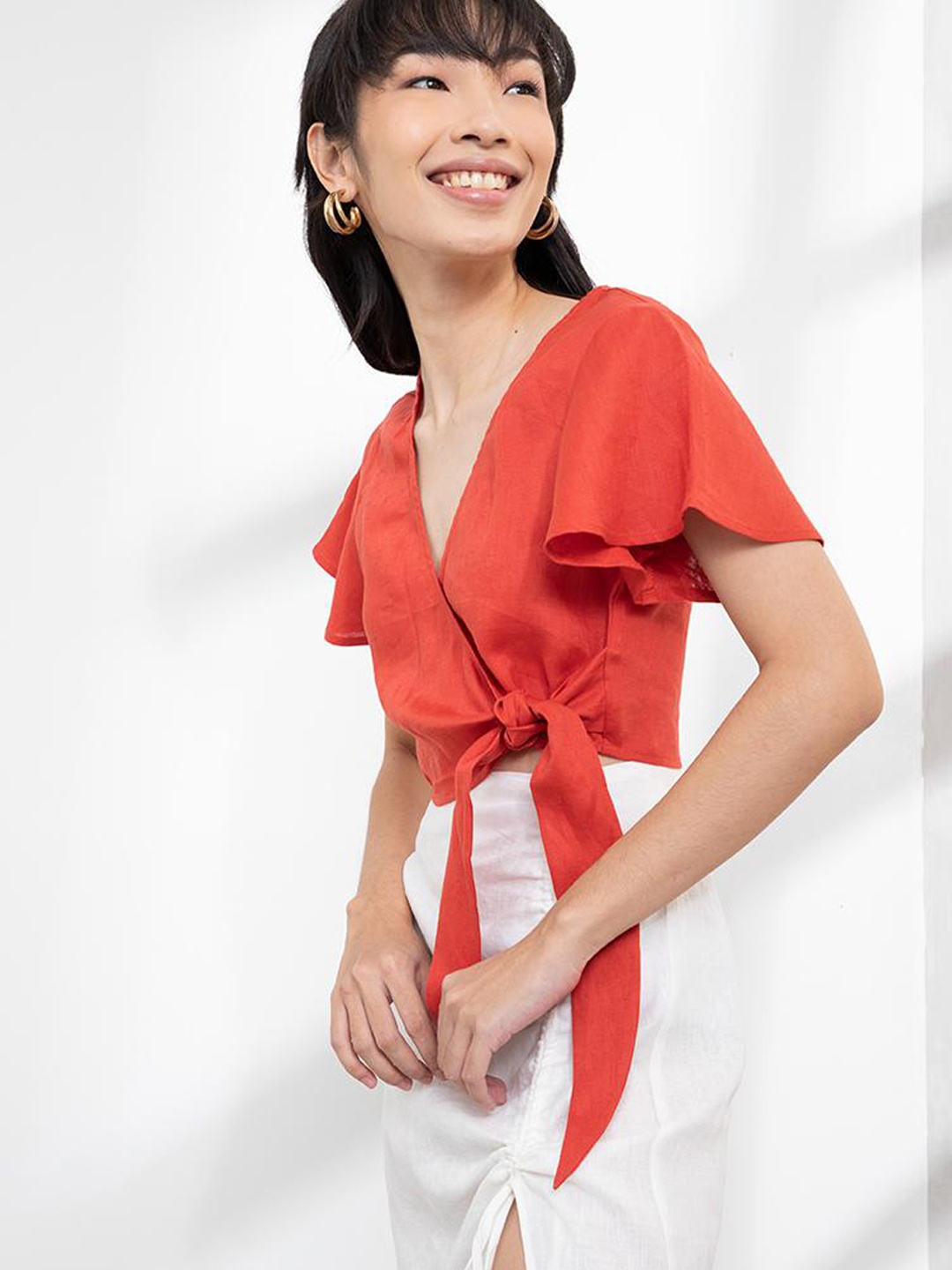 

ORIGIN BY ZALORA White Pure Linen Flutter Sleeve Wrap Top