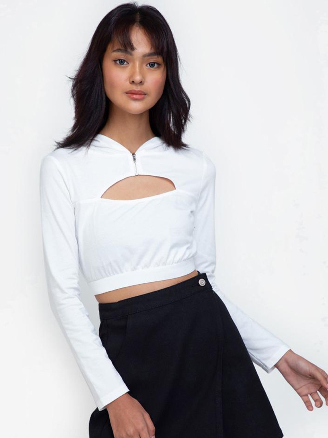 

ZALORA BASICS White Cut Out Hooded Crop Top