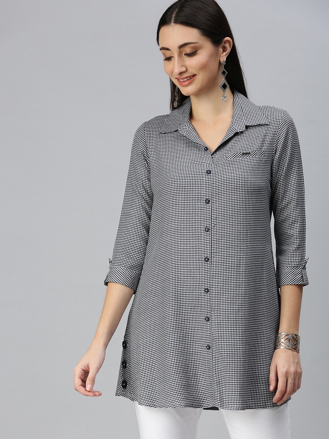 

ETIQUETTE Women Navy Blue & White Checked Kurta