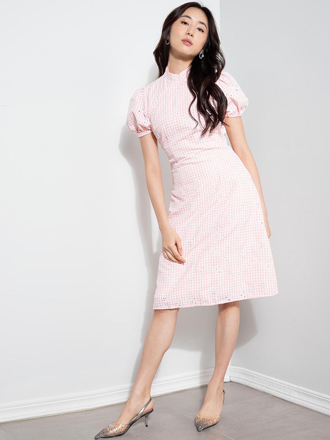 

ZALORA OCCASION Pink Checked Puff Sleeve Cheongsam Dress