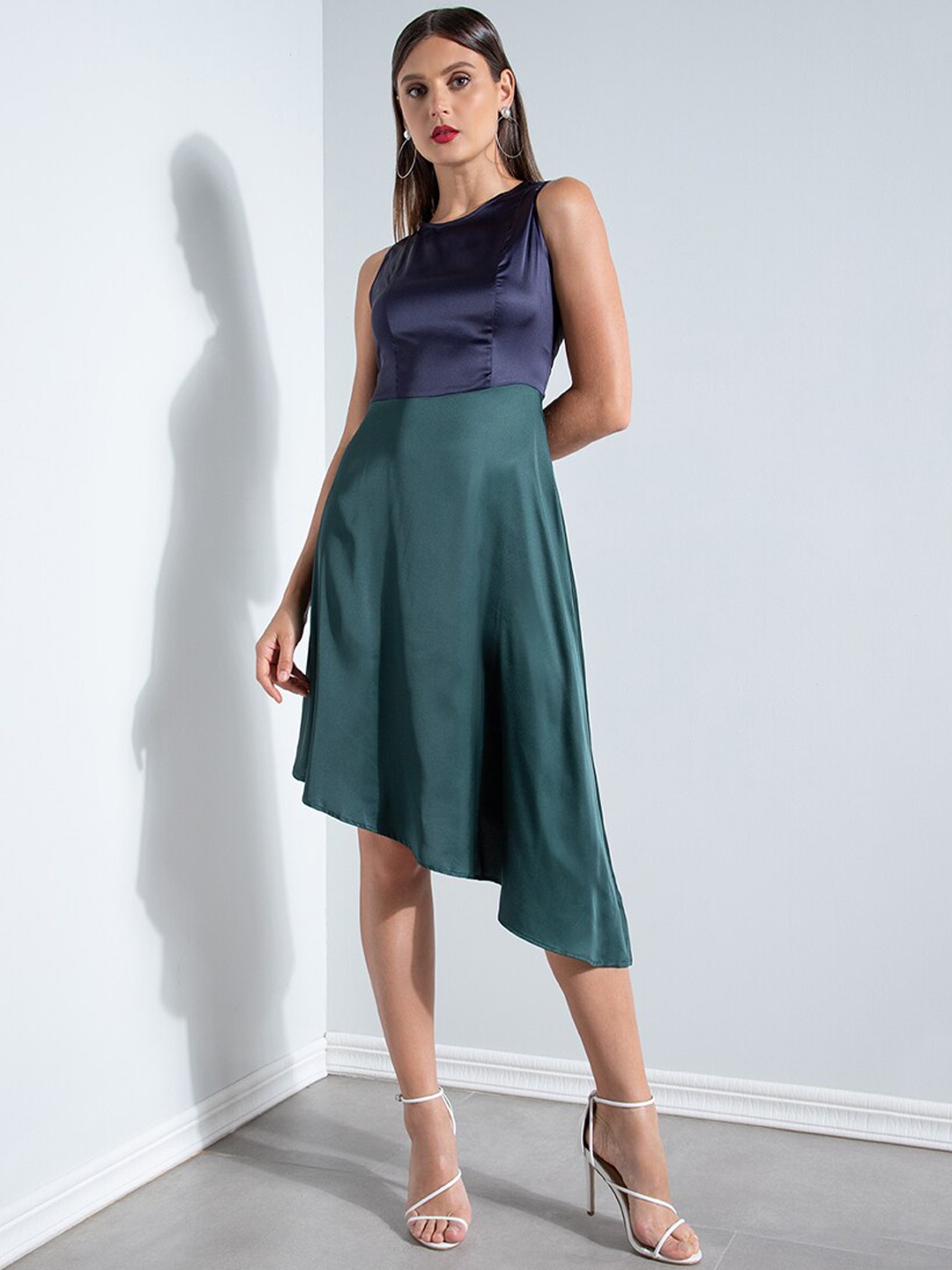 

ZALORA OCCASION Navy Blue & Green Colourblocked Asymmetric Satin A-Line Dress