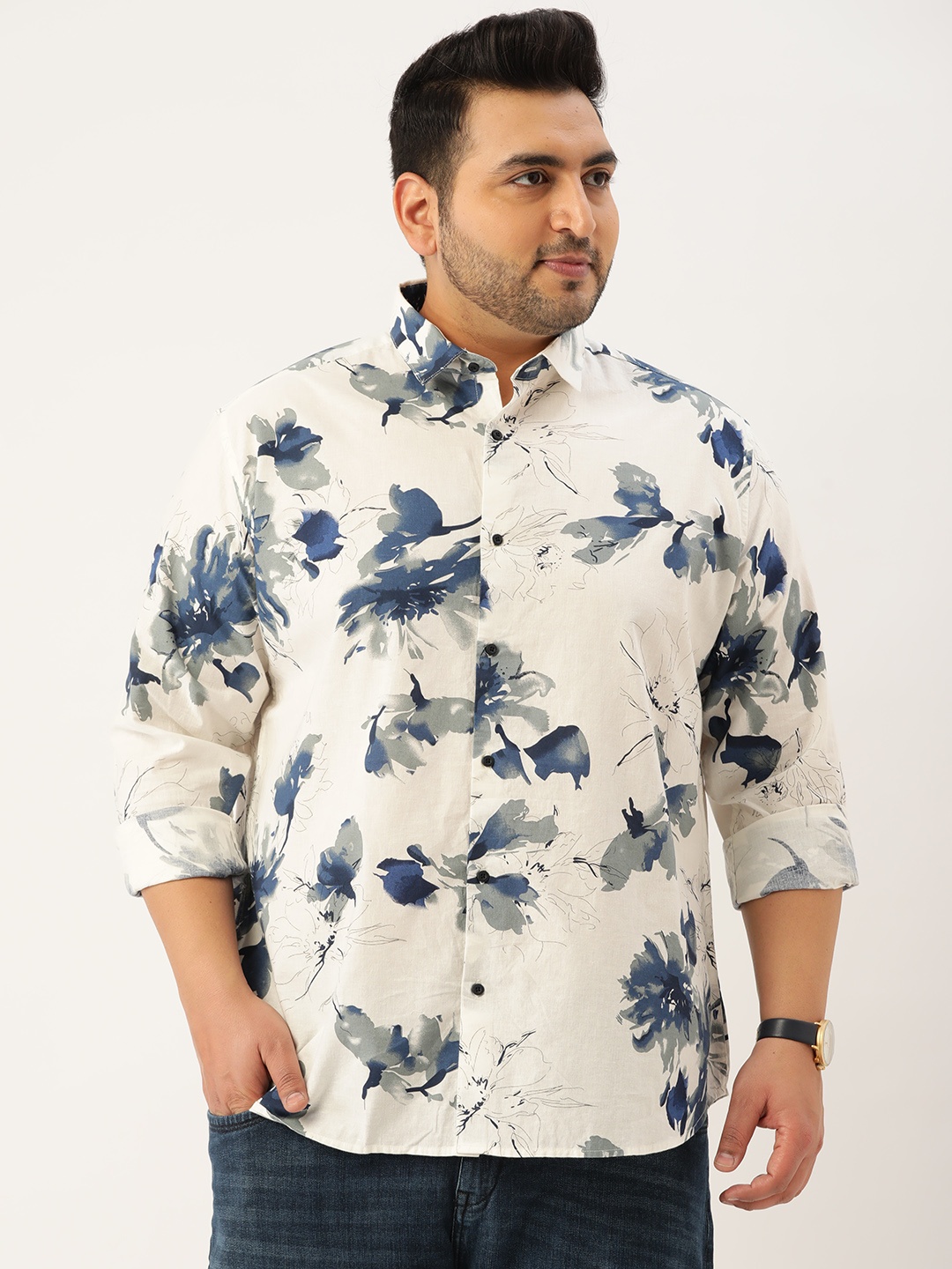 

Bene Kleed Plus Men White & Blue Floral Printed Casual Shirt