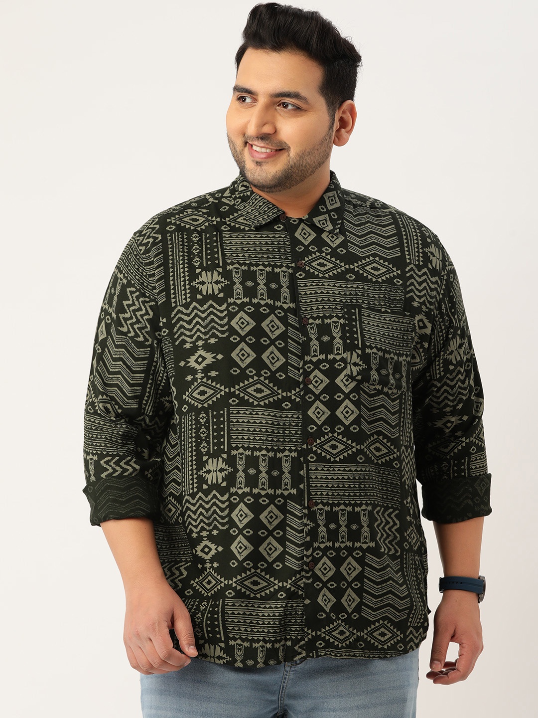 

Bene Kleed Plus Men Green Abstract Printed Casual Shirt