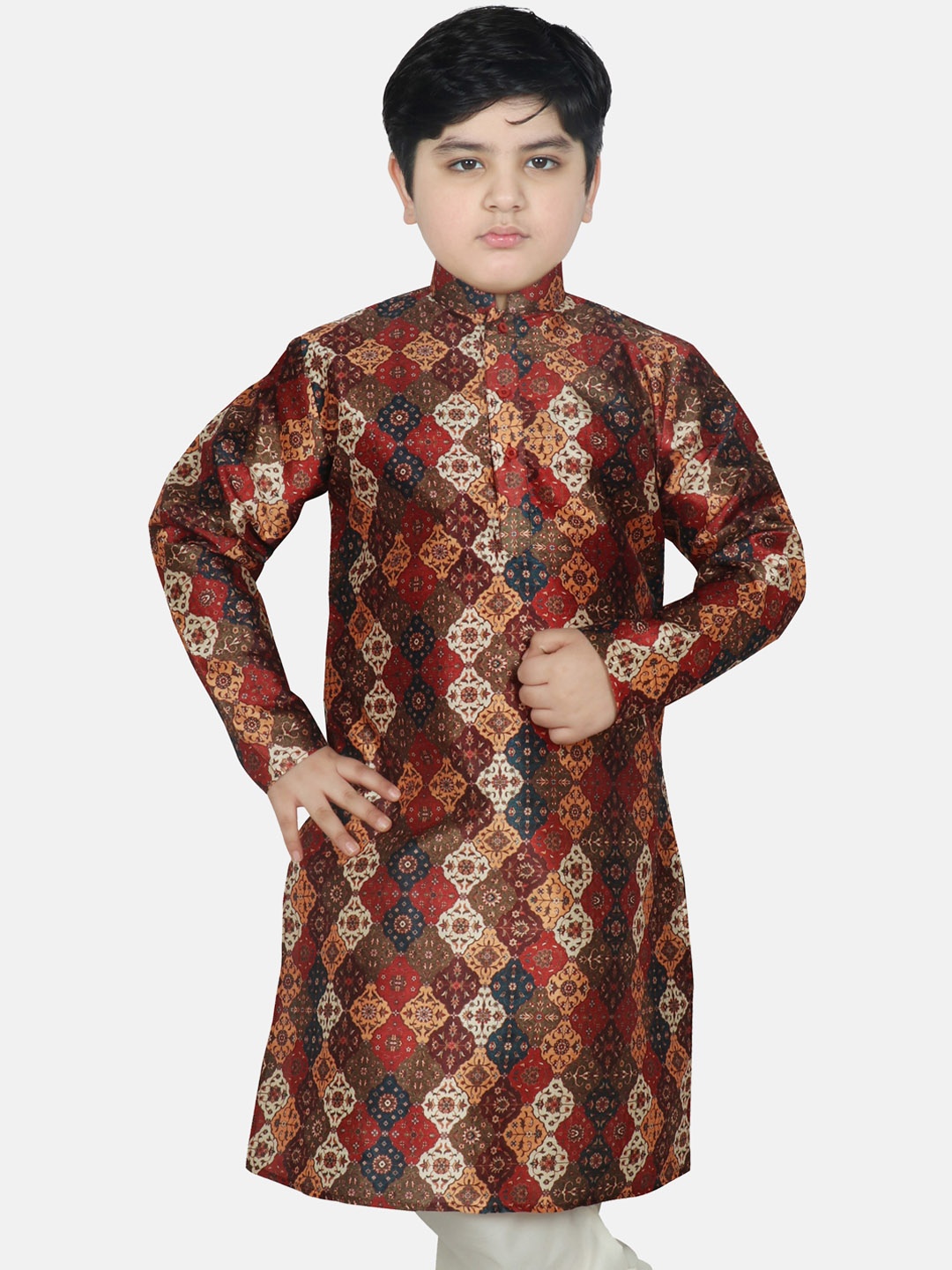 

SG YUVRAJ Boys Coral Red & White Floral Printed Raw Silk Kurta