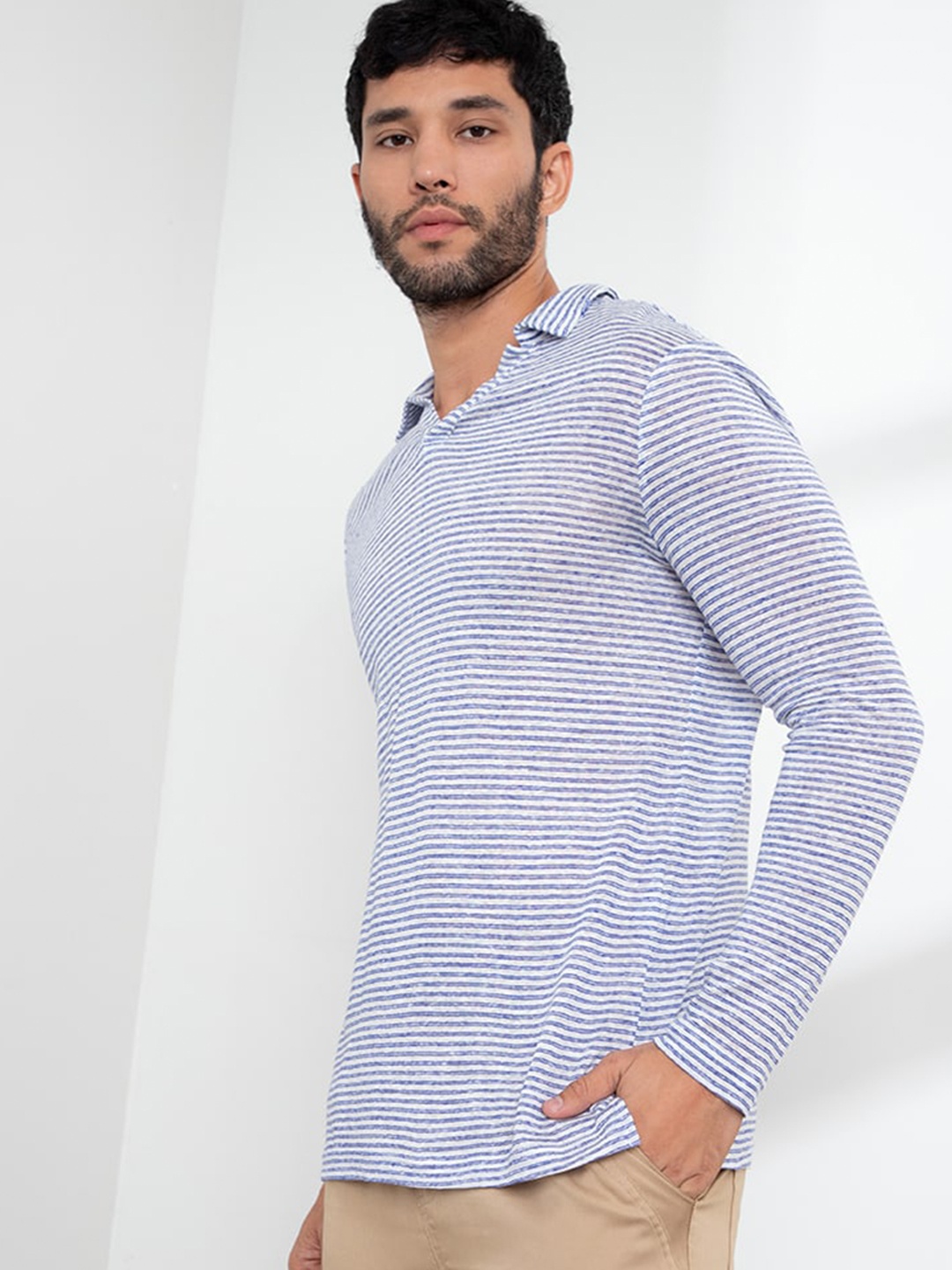 

ZALORA BASICS Men White & Blue Striped Polo Collar Linen T-shirt