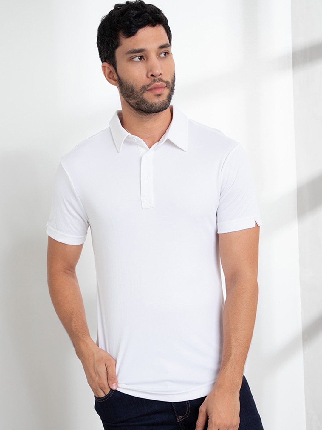 

ZALORA BASICS Men White Polo Collar Modal T-shirt