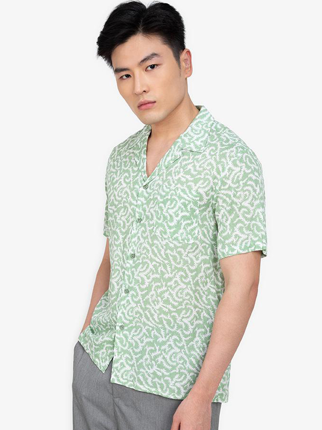 

ZALORA BASICS Men Pink Floral Printed Casual Shirt