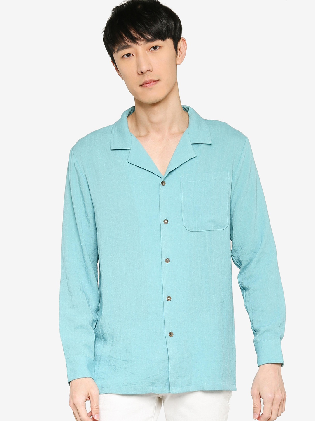 

ZALORA BASICS Men Blue Regular Fit Casual Shirt