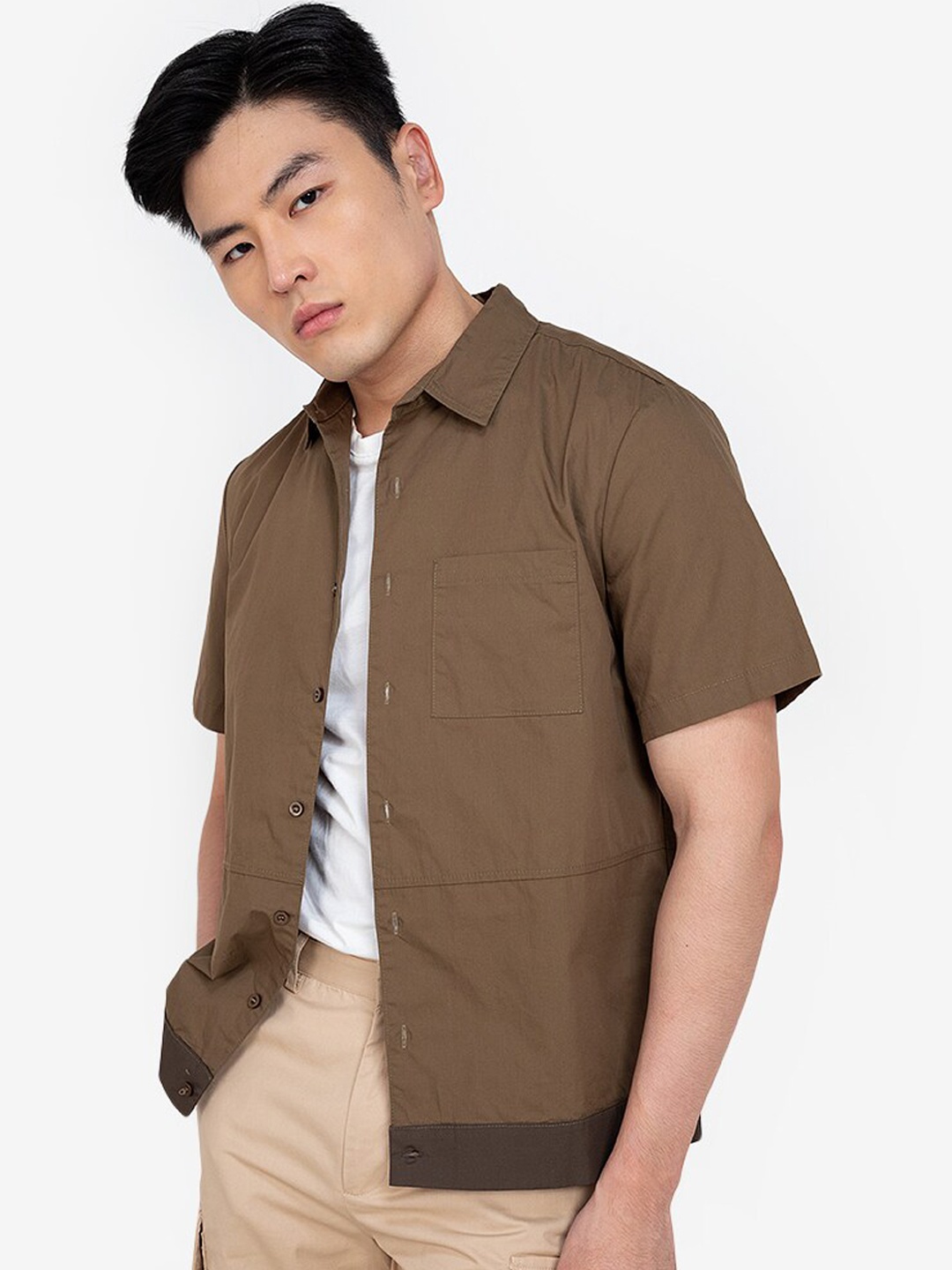 

ZALORA BASICS Men Olive Green Casual Shirt