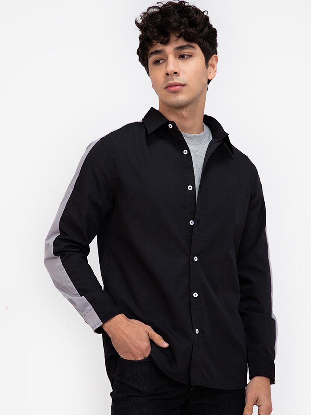 

ZALORA BASICS Men Black Contrast Panel Casual Shirt