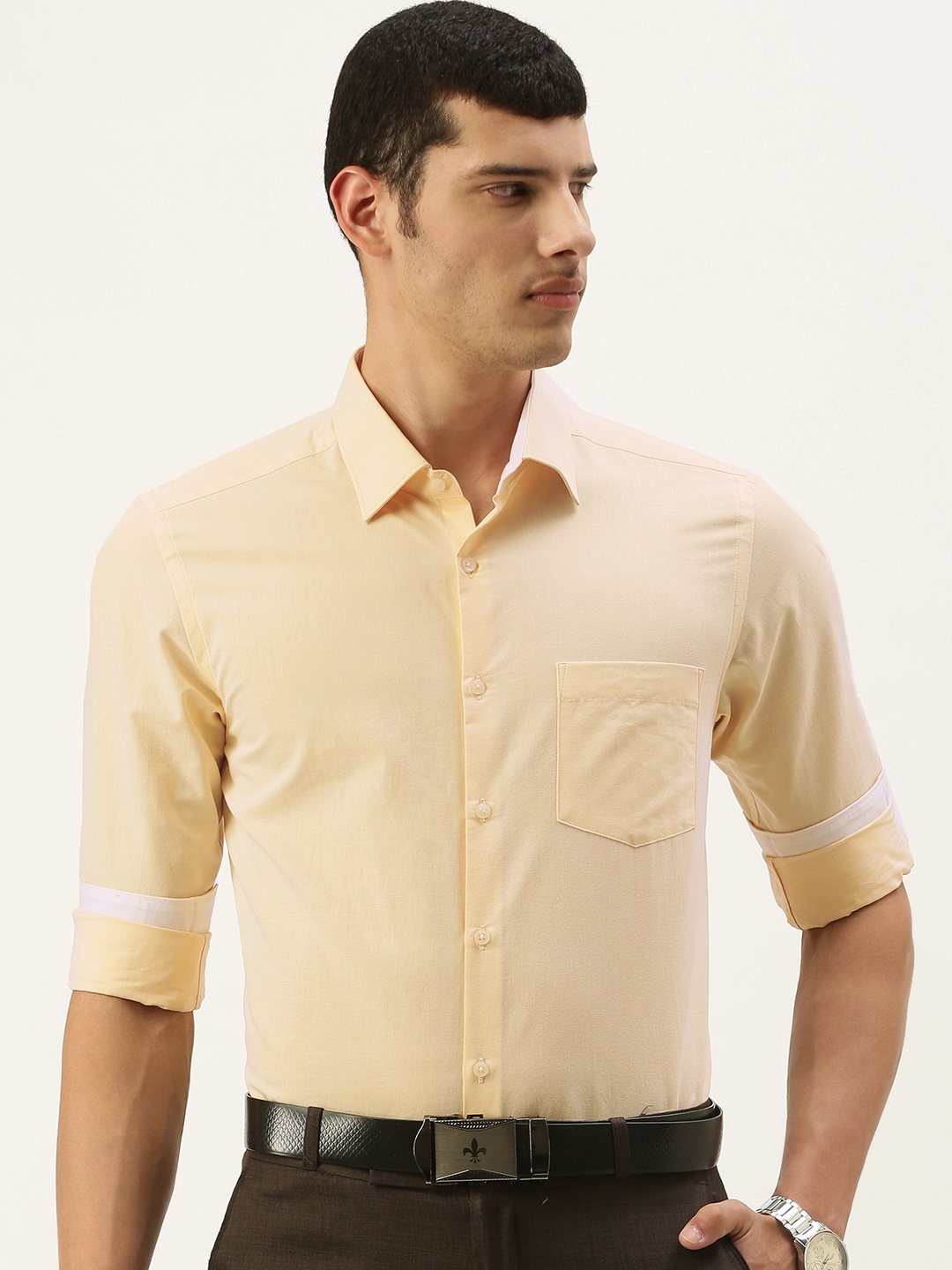 

IVOC Men Cream-Coloured Standard Slim Fit Formal Shirt