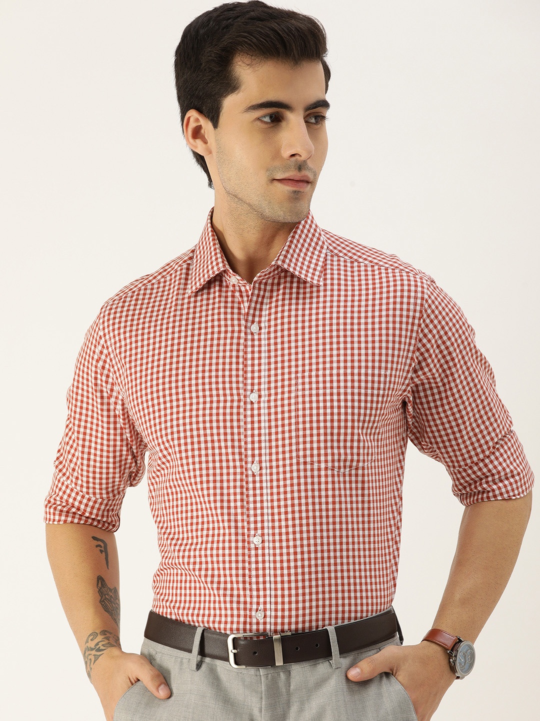 

IVOC Men Rust Orange & White Standard Gingham Checks Checked Cotton Semiformal Shirt