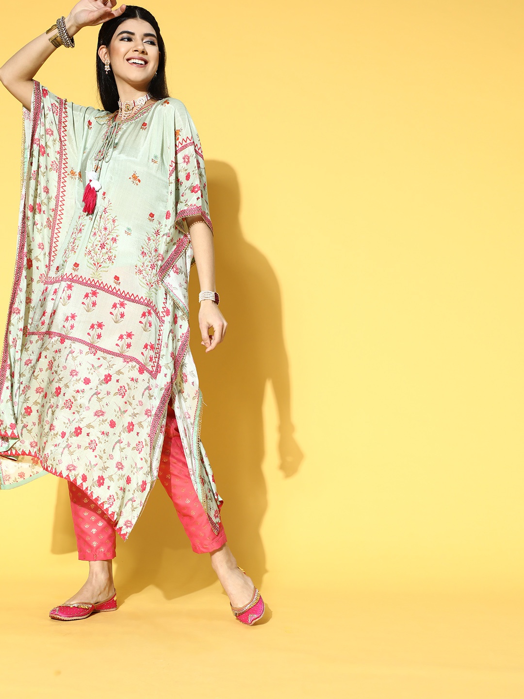 

ZOLA Gorgeous Green Modal Kaftan Kurta
