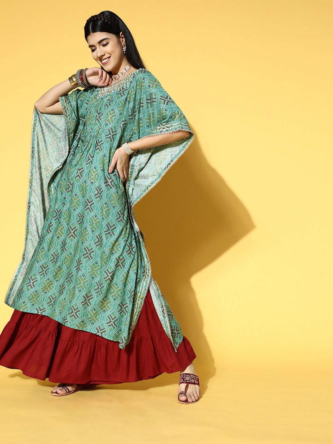 

ZOLA Gorgeous Green Viscose Rayon Kaftan Kurta