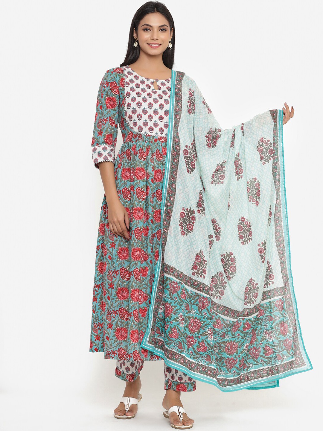 

Do Dhaage Women Blue Gotta Patti Pure Cotton Kurta with Trousers & Dupatta