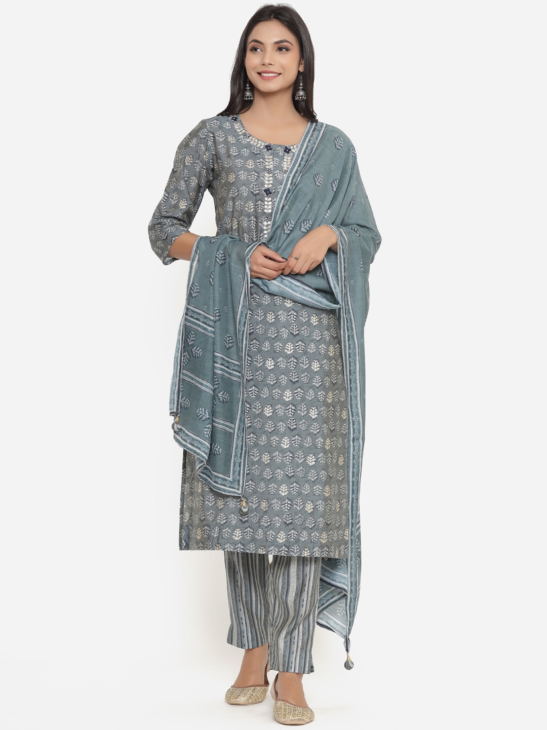 

Do Dhaage Women Grey Ethnic Motifs Printed Kurta with Trousers & Dupatta