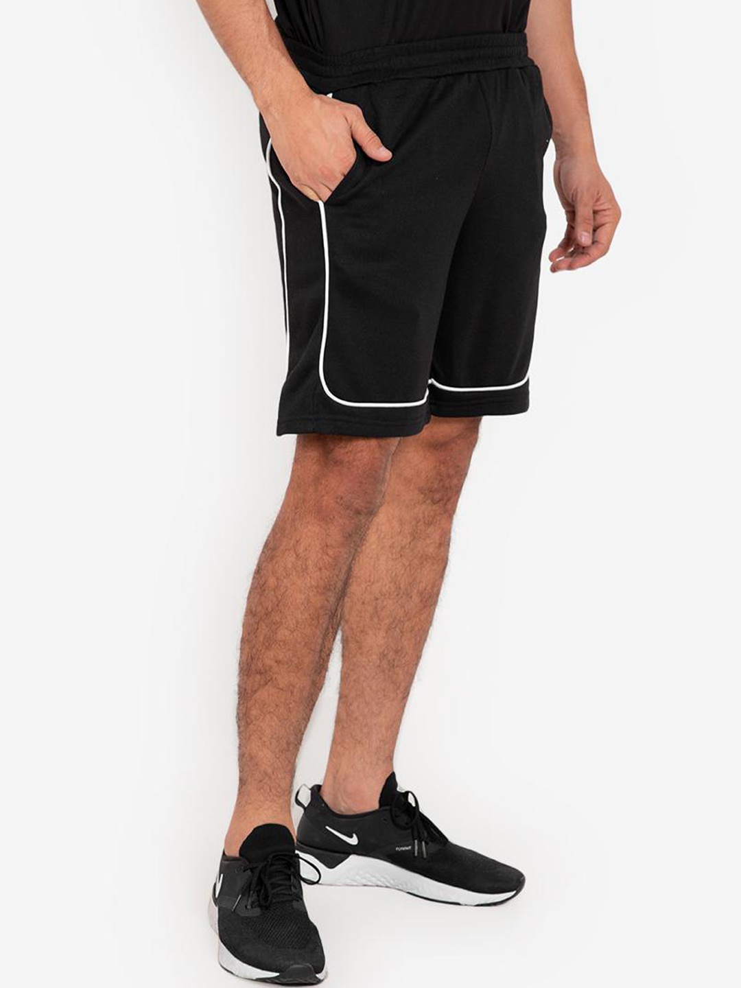 

ZALORA ACTIVE Men Black Shorts