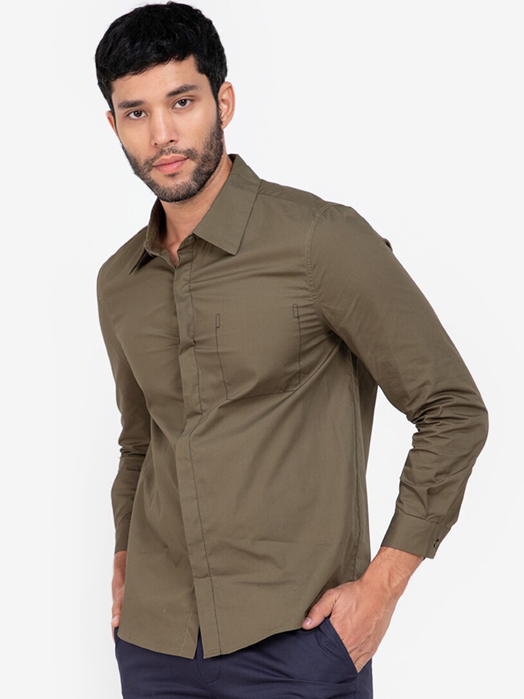 

ZALORA BASICS Men Green Solid Long Sleeve Casual Shirt