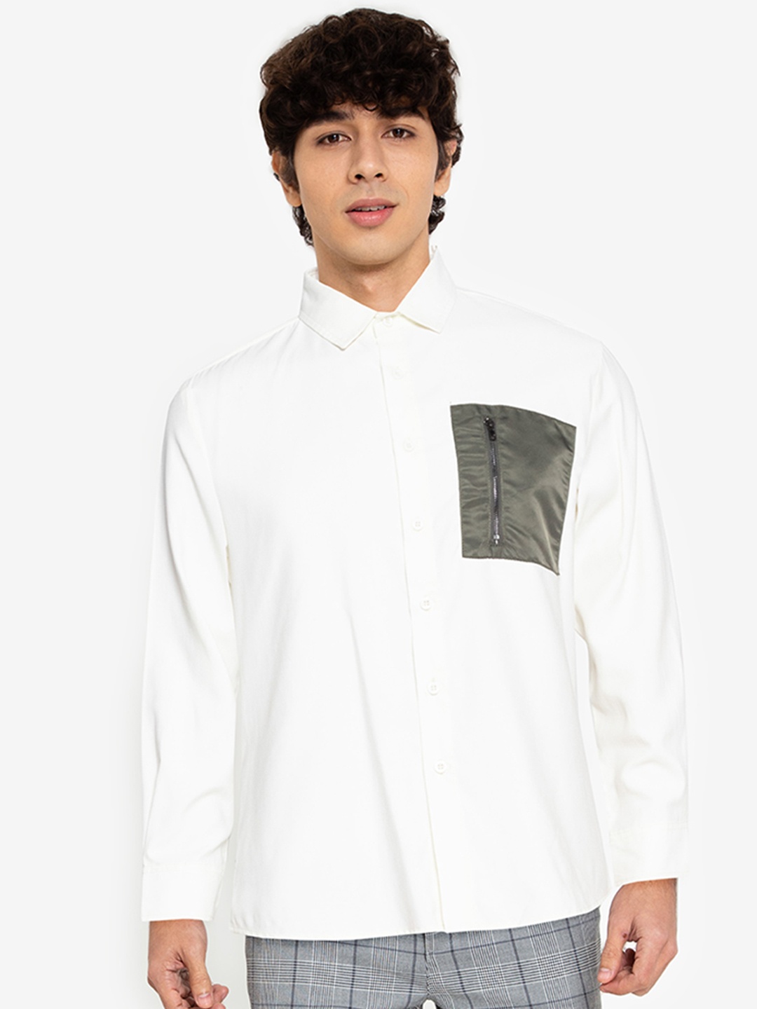 

ZALORA BASICS Men White Casual Shirt